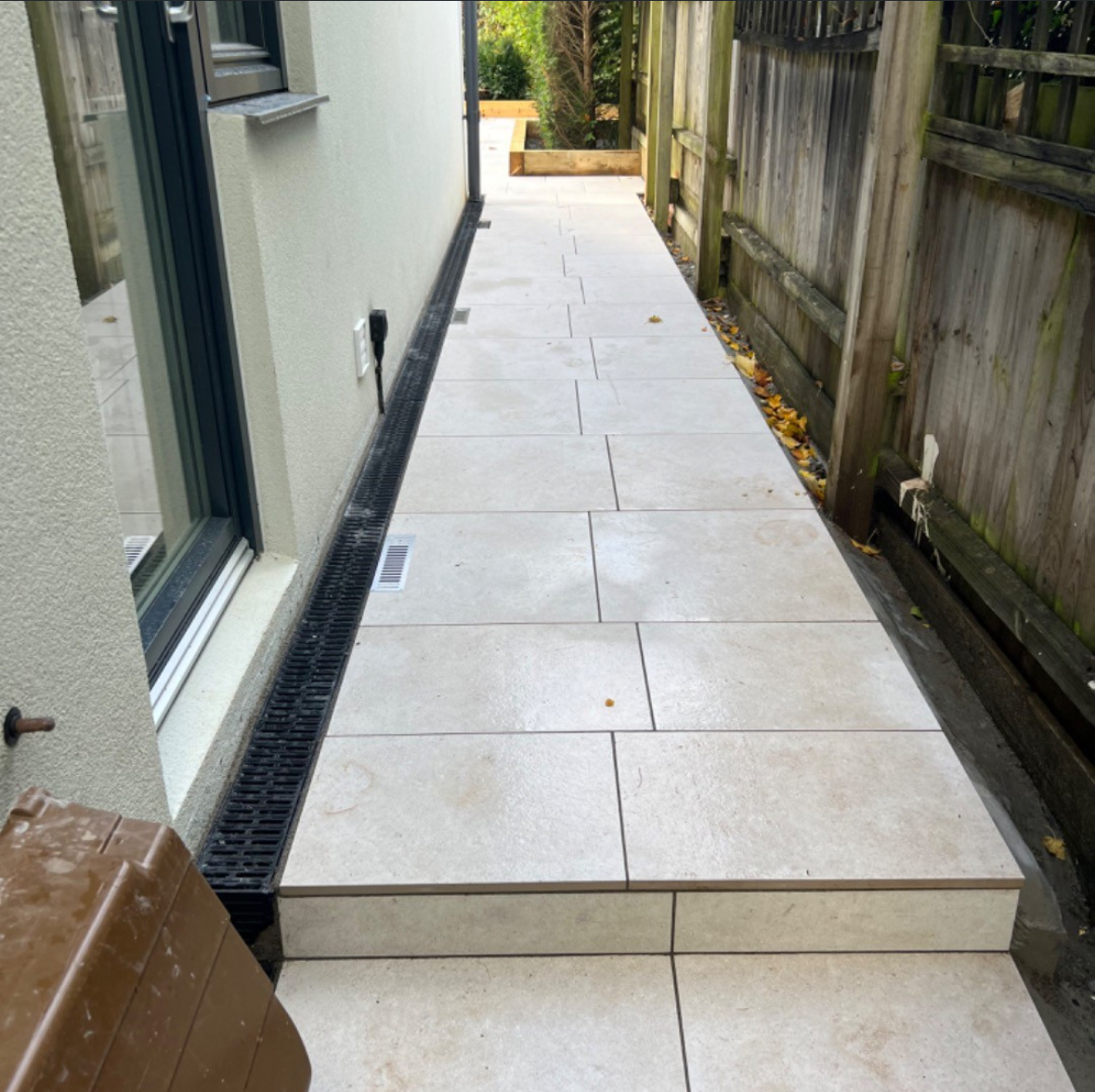 Porcelain walkway, Kent
